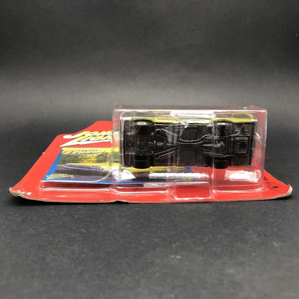 Johnny Lightning Chevy Thunder 1962 62 Chevrolet Bel Air Car Diecast  1/64 Scale